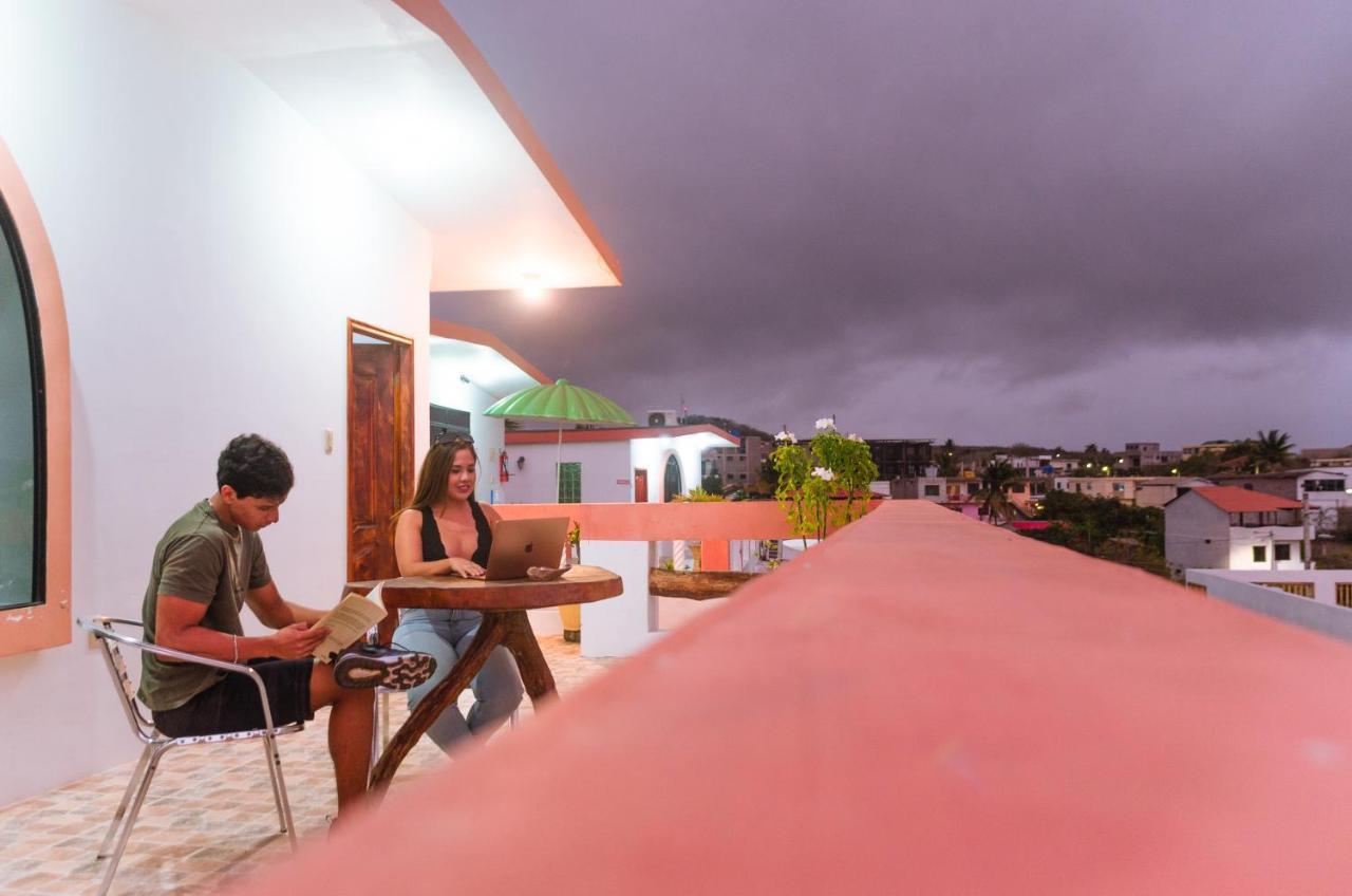 Casa De Nelly Hotell Puerto Baquerizo Moreno Exteriör bild