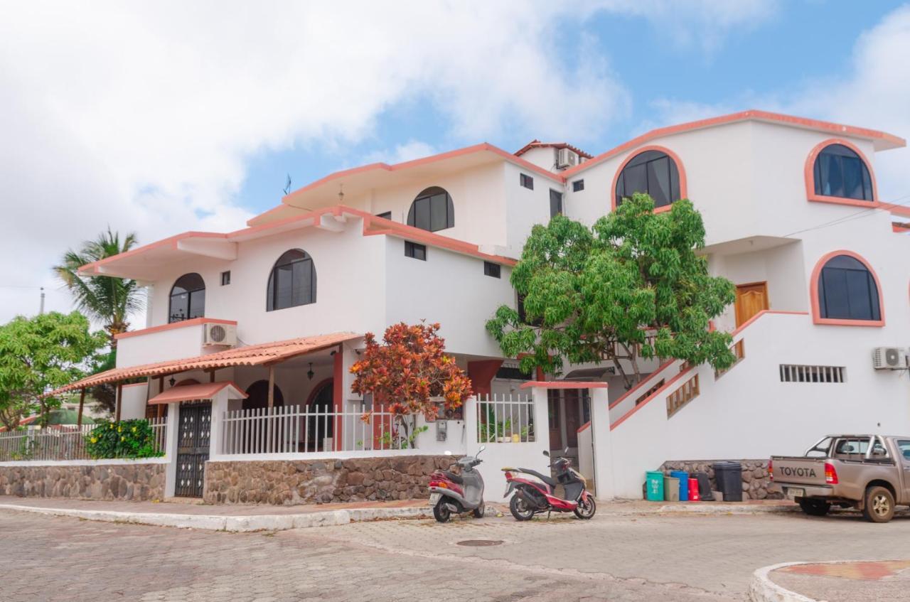 Casa De Nelly Hotell Puerto Baquerizo Moreno Exteriör bild
