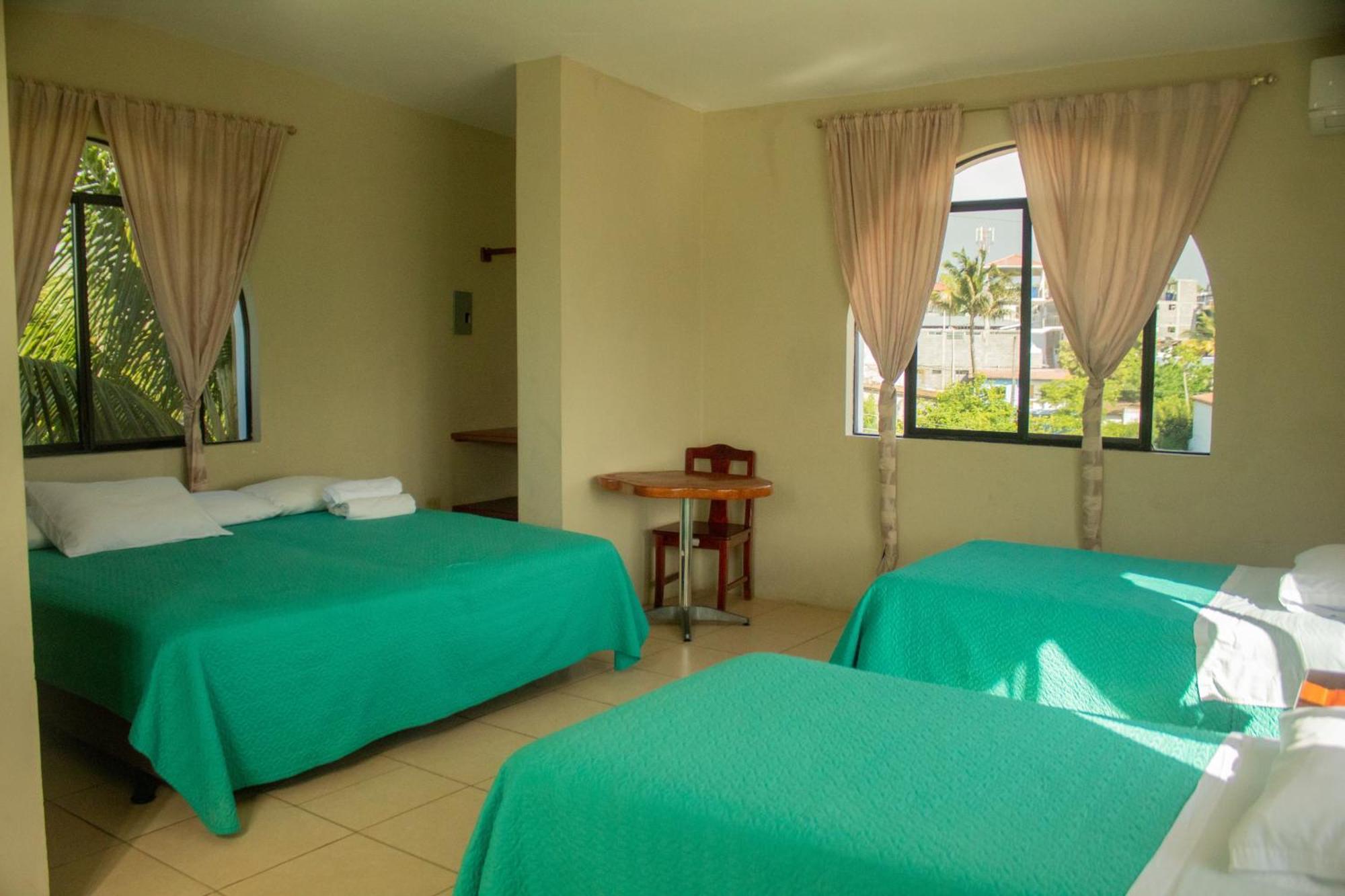 Casa De Nelly Hotell Puerto Baquerizo Moreno Exteriör bild